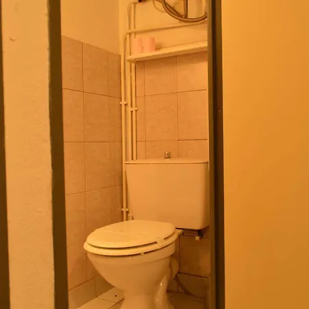 Apartment Studio Cabine 4 Pers, Piscine, Parking Prive, Proche Plage - - Fr-1-225-602 *